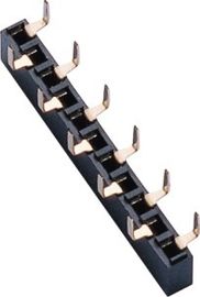 La cima dei piedi del centopiedi entra nell'intestazione femminile della femmina del PWB del connettore dell'intestazione del passo di 2.54mm